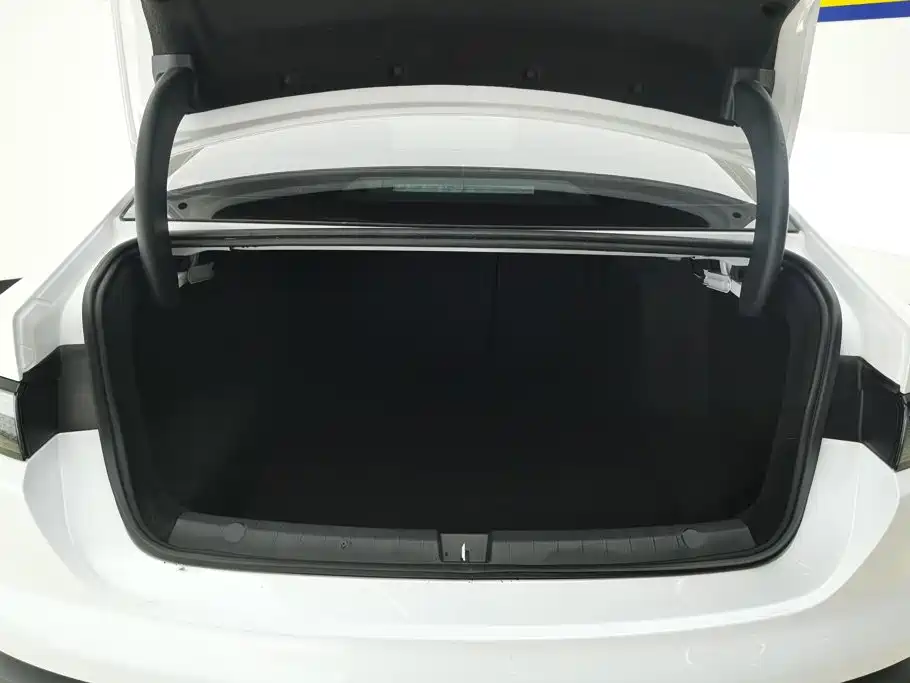 BYD Seal 05 DM-i — миниатюра 4