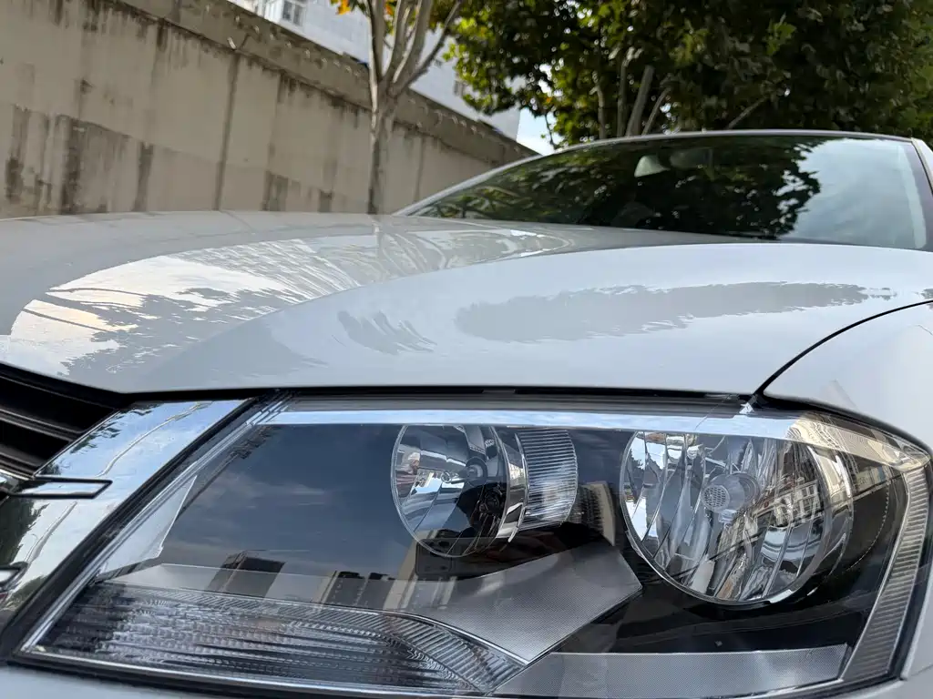 Volkswagen Lavida — миниатюра 8