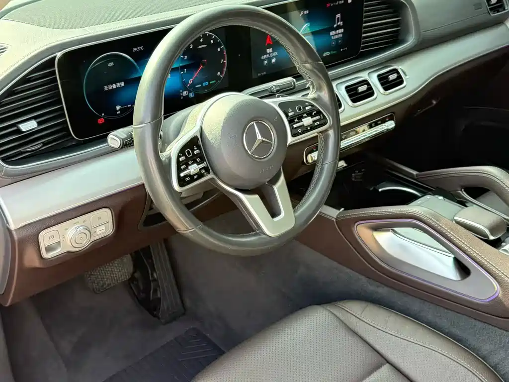 Mercedes-Benz GLE (Import) — миниатюра 4