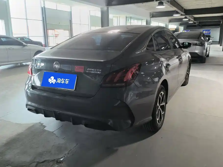 MG MG5 — миниатюра 3
