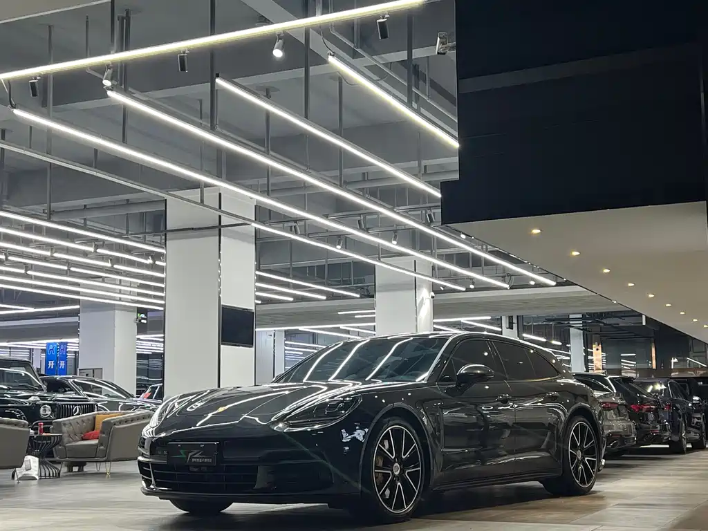Porsche Panamera 2017 Panamera 4 Sport Turismo 3.0T
