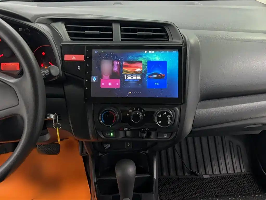 Honda Fit — миниатюра 7