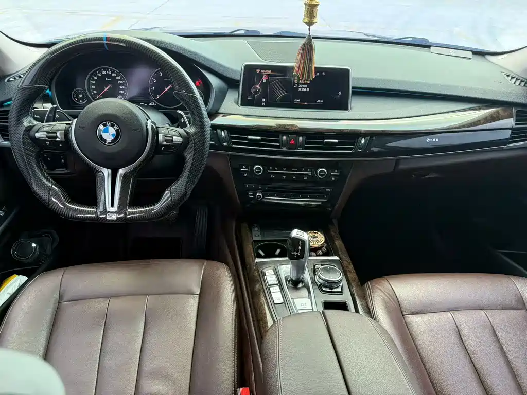 BMW X5 (Import) — миниатюра 6