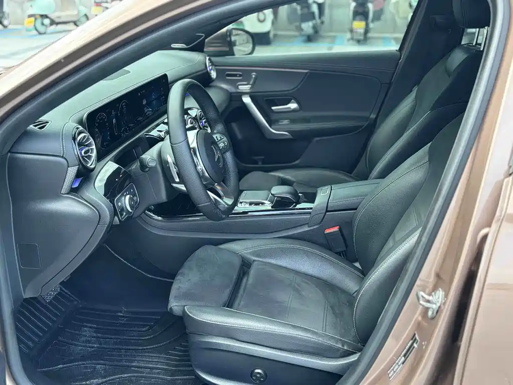 Mercedes-Benz A-Class — миниатюра 4