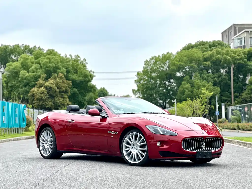 Maserati GranCabrio 2012 4.7L Sport
