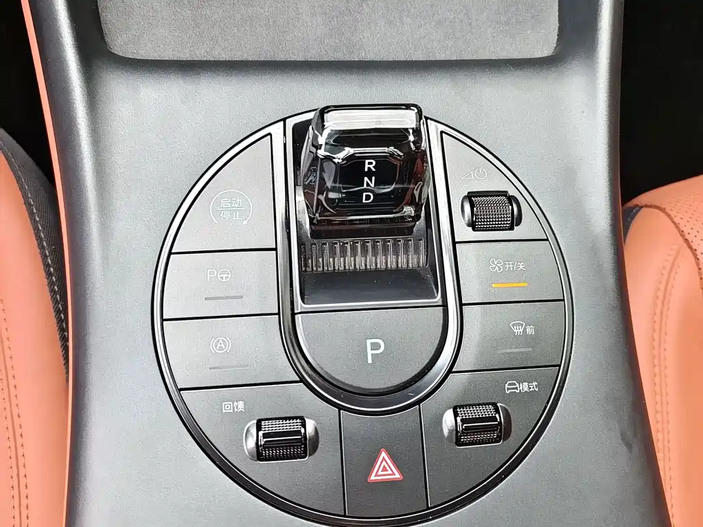 BYD Seal — миниатюра 14