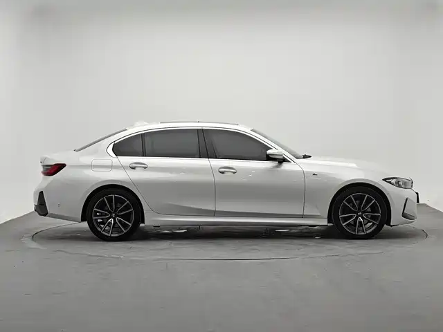 BMW 3 Series — миниатюра 4