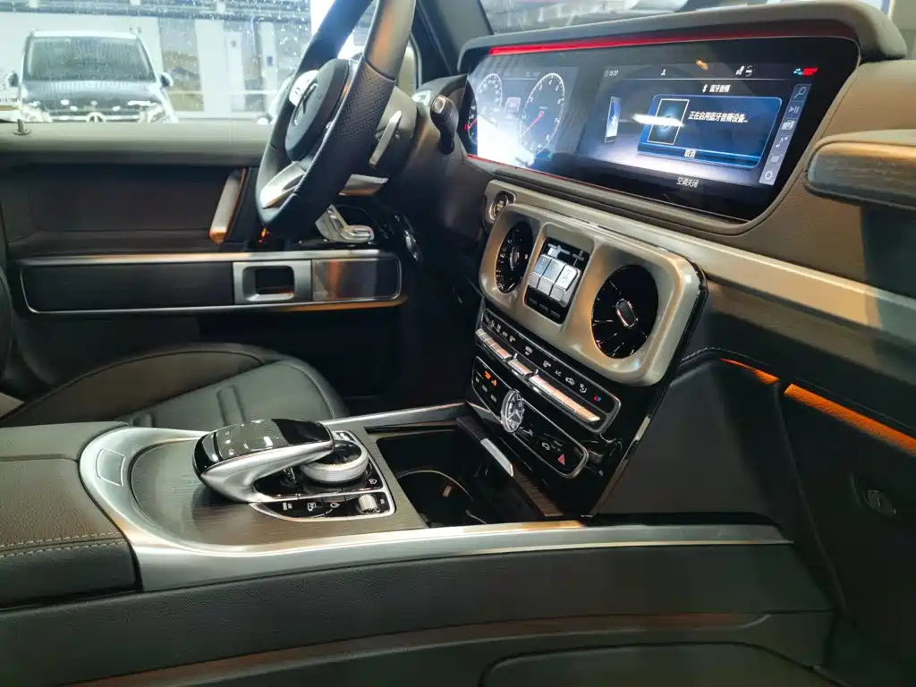 Mercedes-Benz G-Class — миниатюра 6