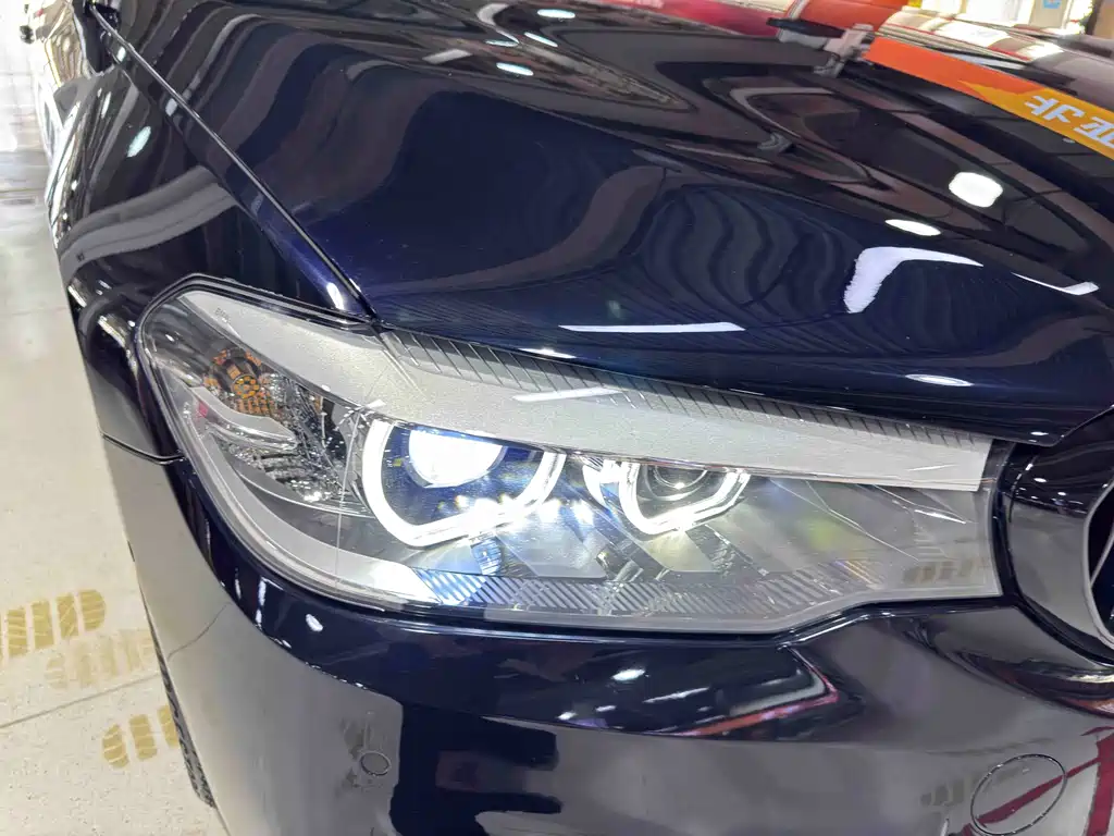 BMW 5 Series — миниатюра 20