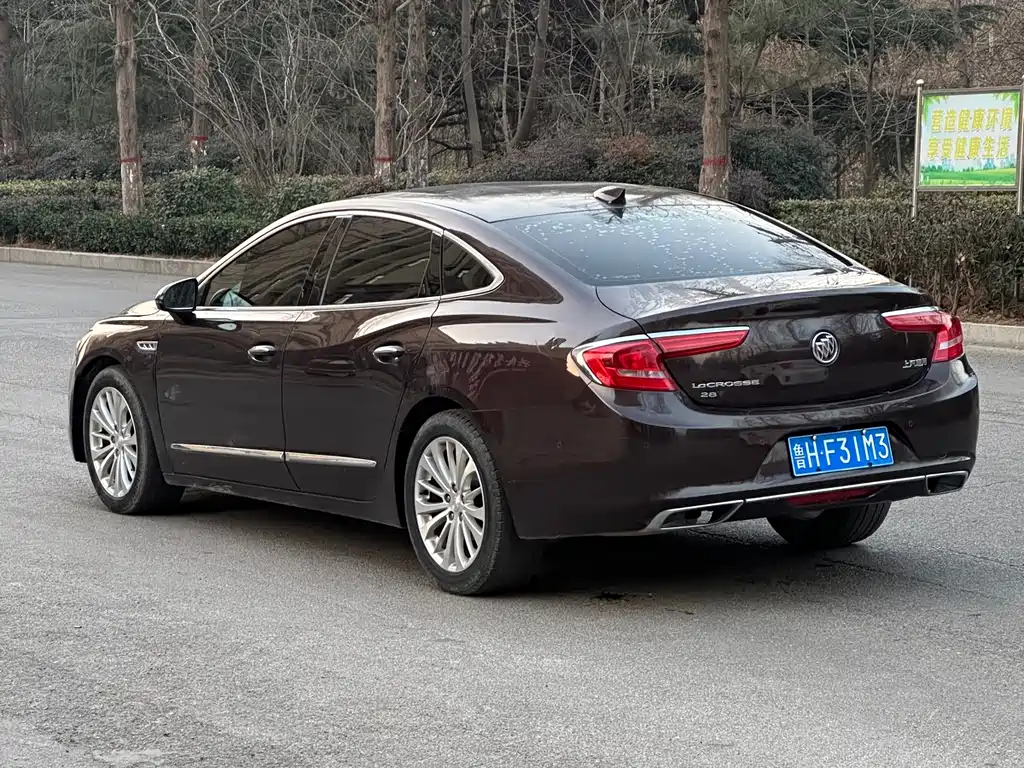 BUICK LACROSSE