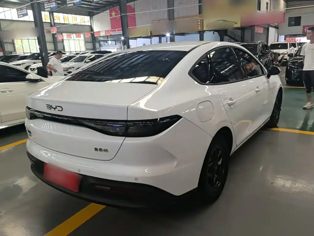 BYD Seal 05 DM-i — миниатюра 7