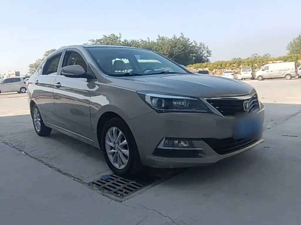 Changan V7 — миниатюра 4