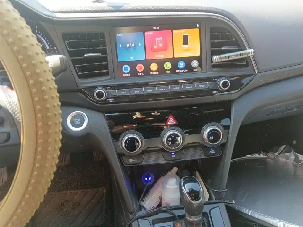 Hyundai Elantra — миниатюра 14