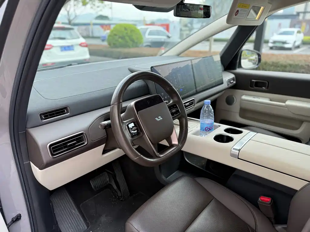 Li Auto Li MEGA — миниатюра 10