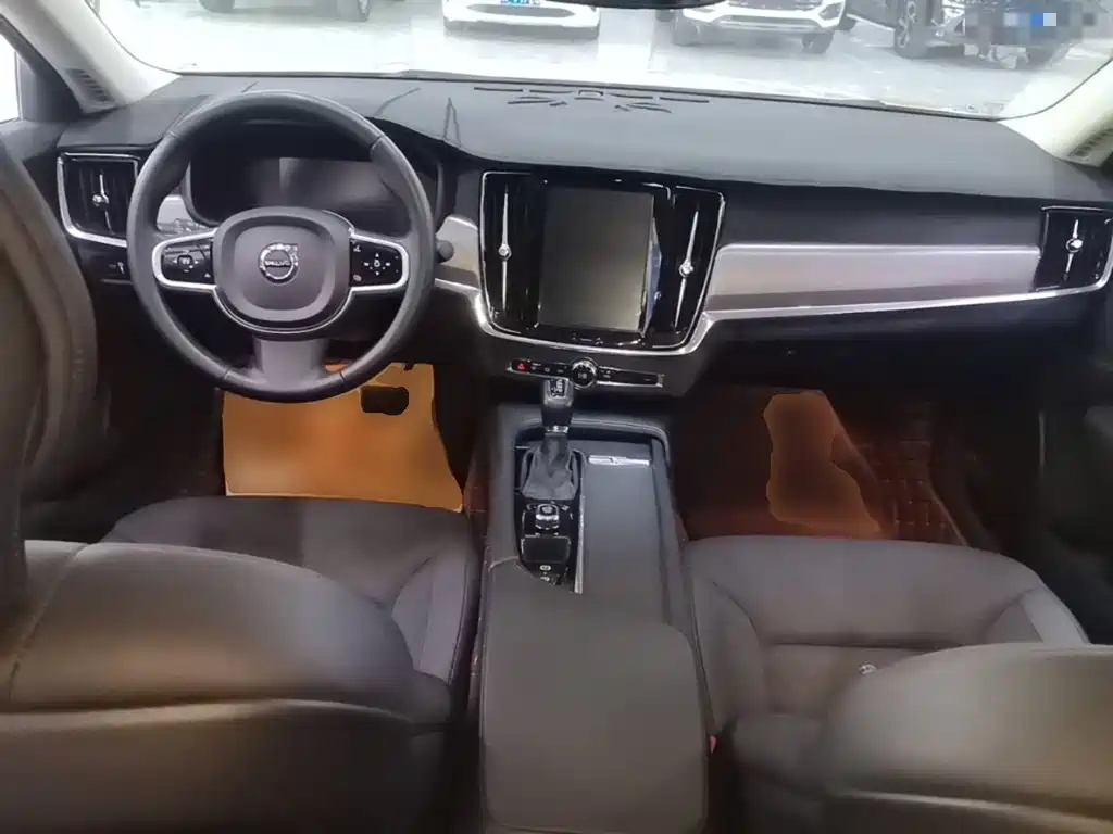 Volvo S90 — миниатюра 10