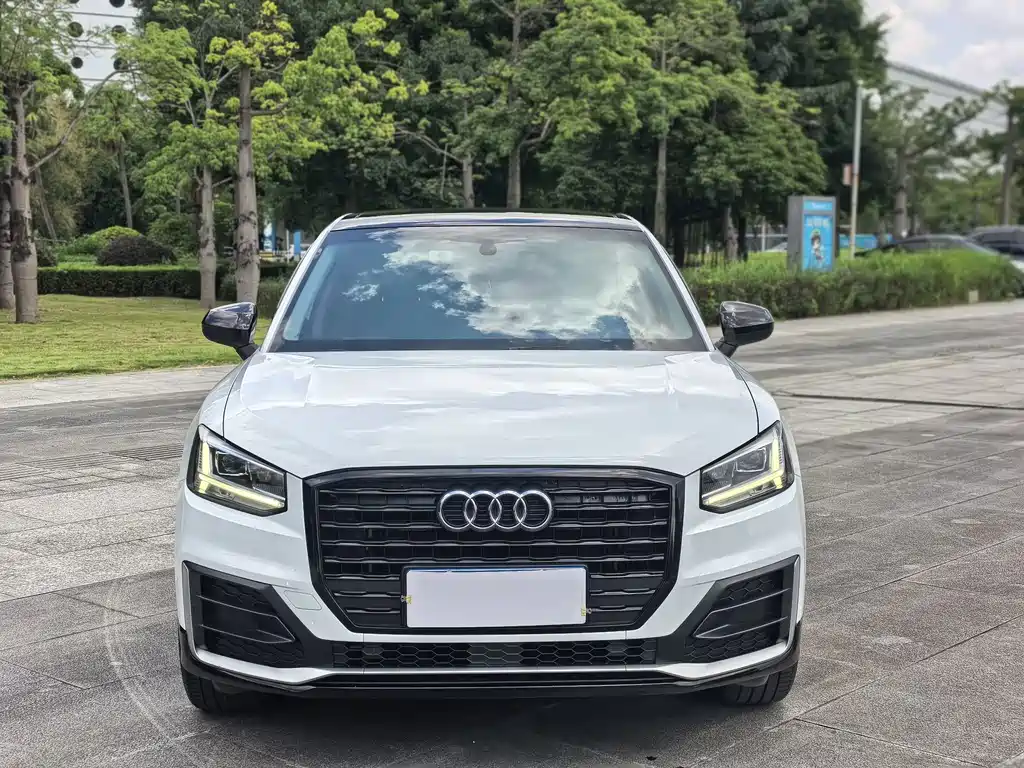 Audi Q2L — миниатюра 2