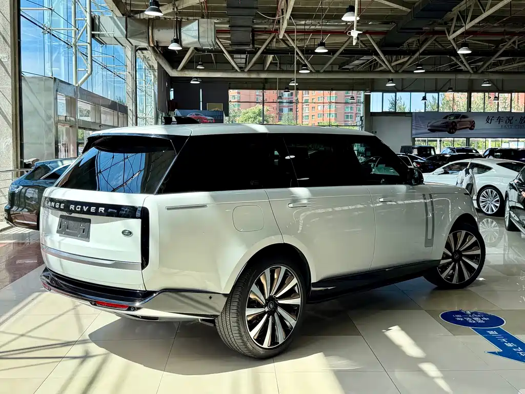 Land Rover Range Rover — миниатюра 27