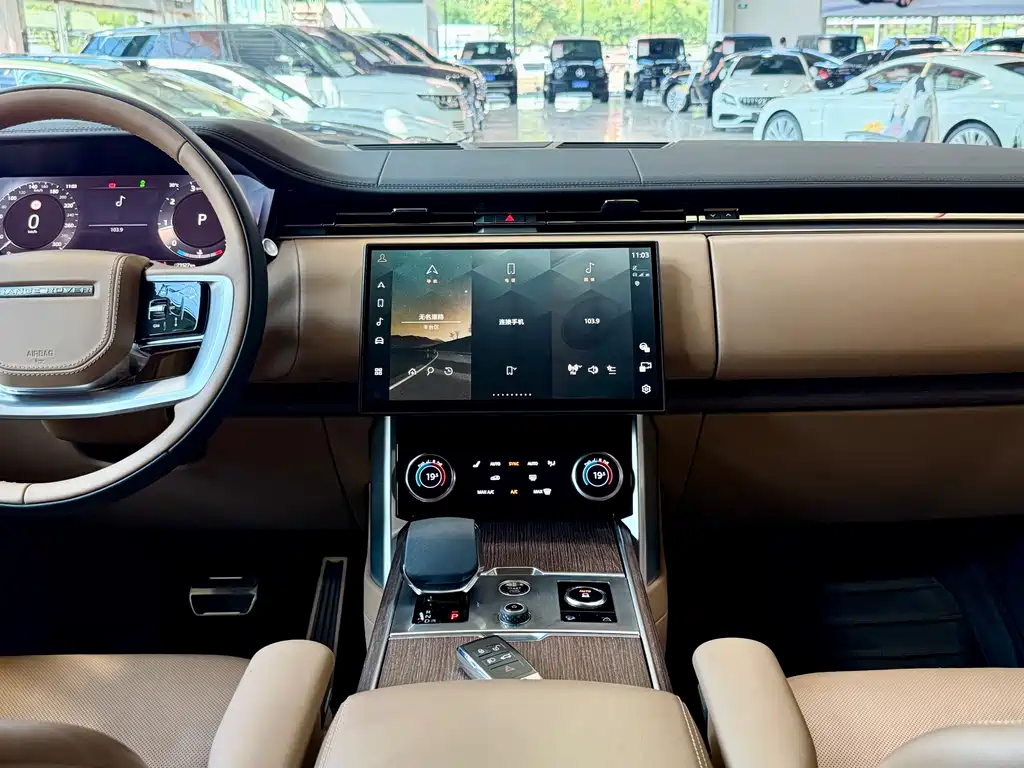 Land Rover Range Rover — миниатюра 14