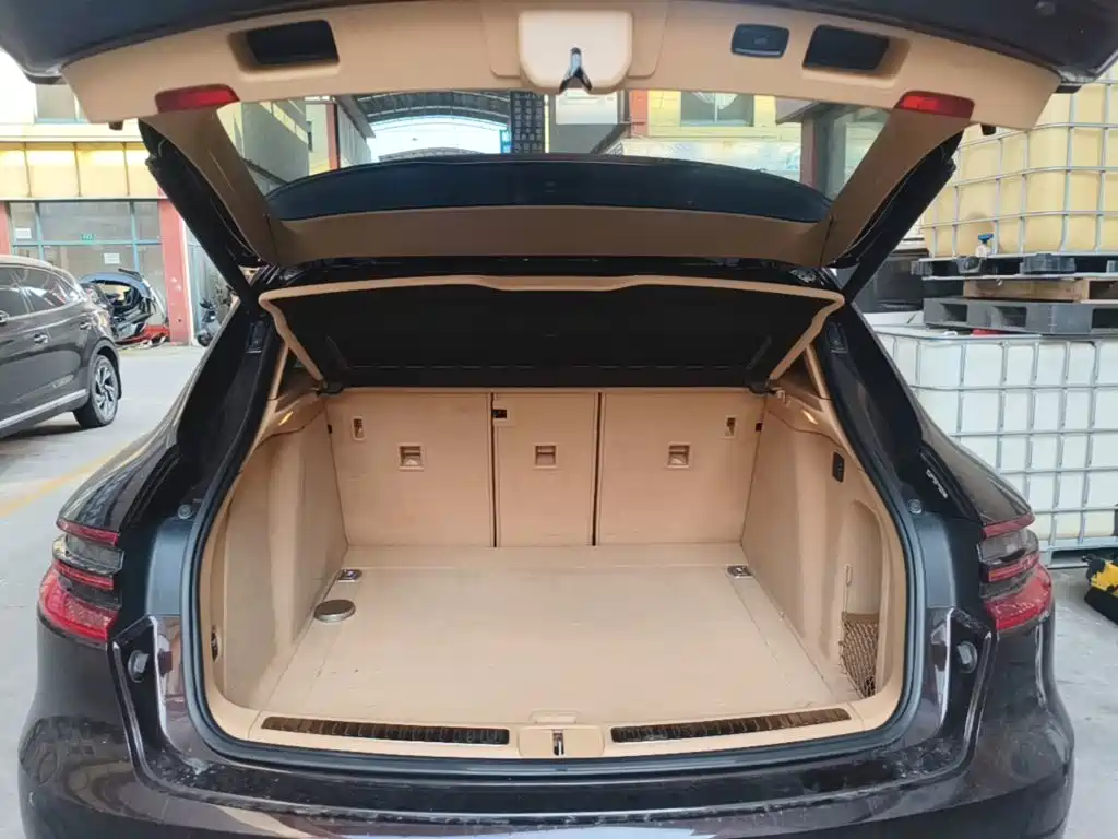 Porsche Macan — миниатюра 19