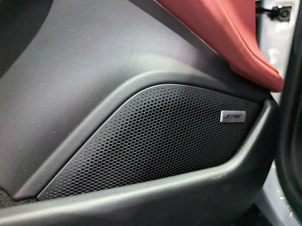 Porsche Taycan — миниатюра 15