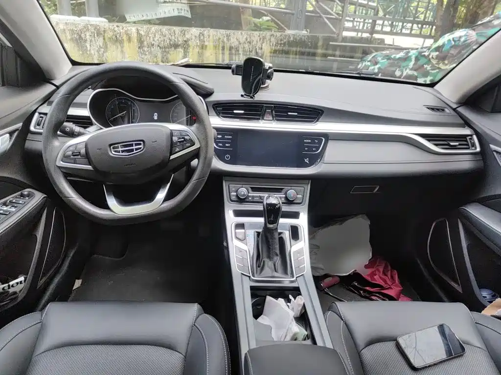 Geely Emgrand — миниатюра 10