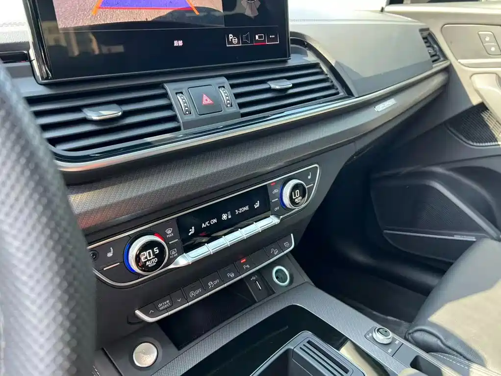 Audi Q5L — миниатюра 12