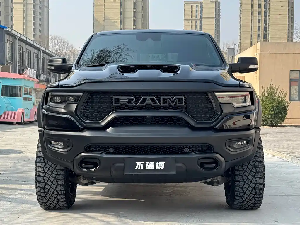 Ram Trucks 2022 6.2T