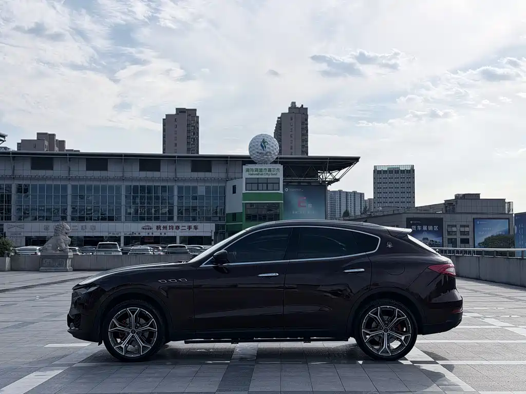 Maserati Levante — миниатюра 3