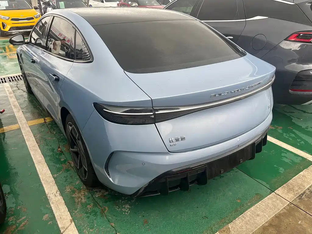 BYD Seal — миниатюра 11