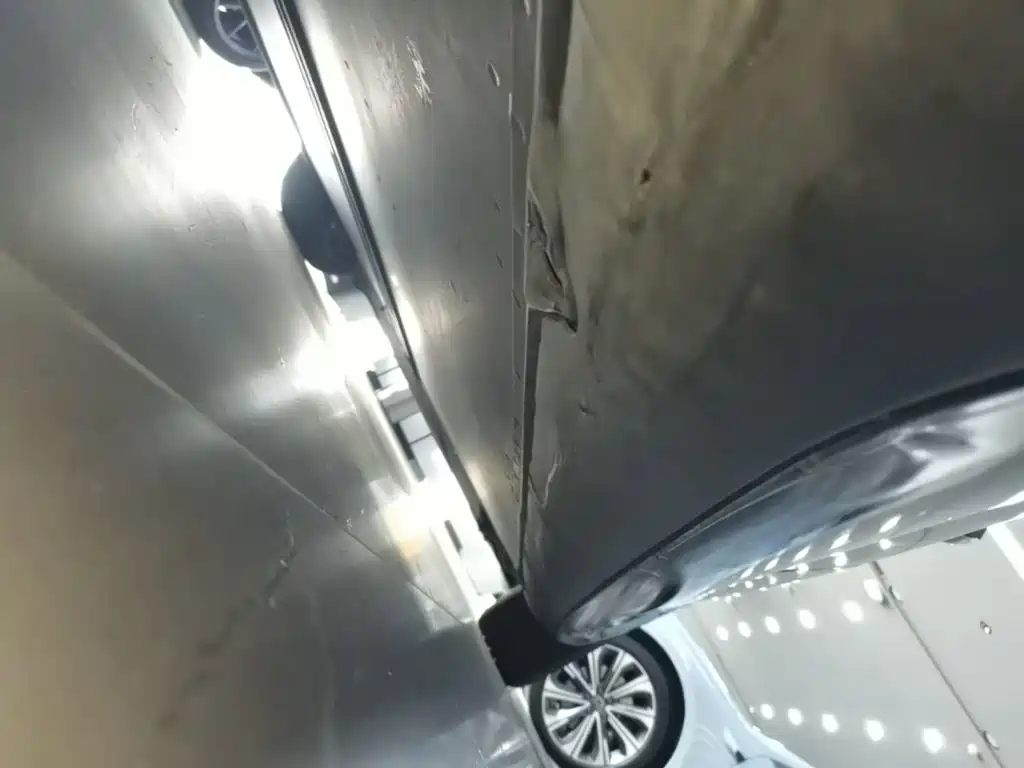 Tesla Model 3 — миниатюра 21