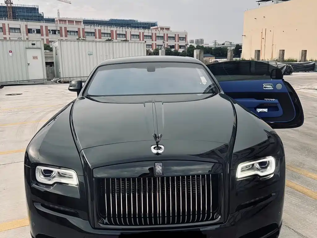 ROLLS-ROYCE PHANTOM