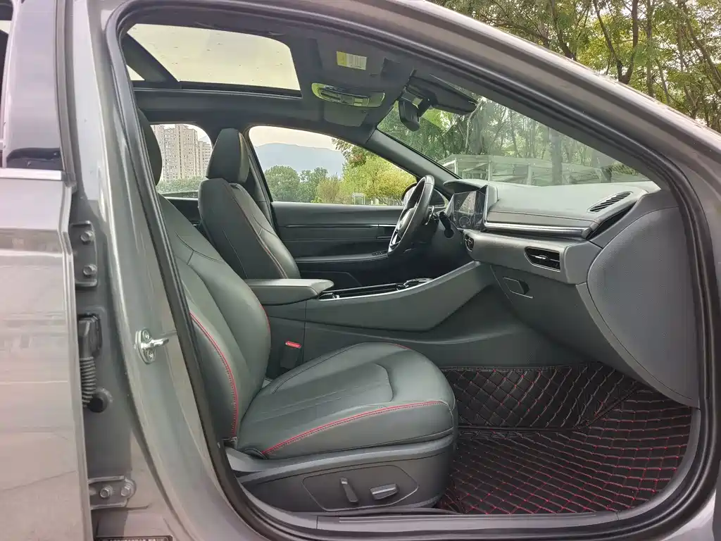 Hyundai Sonata — миниатюра 11