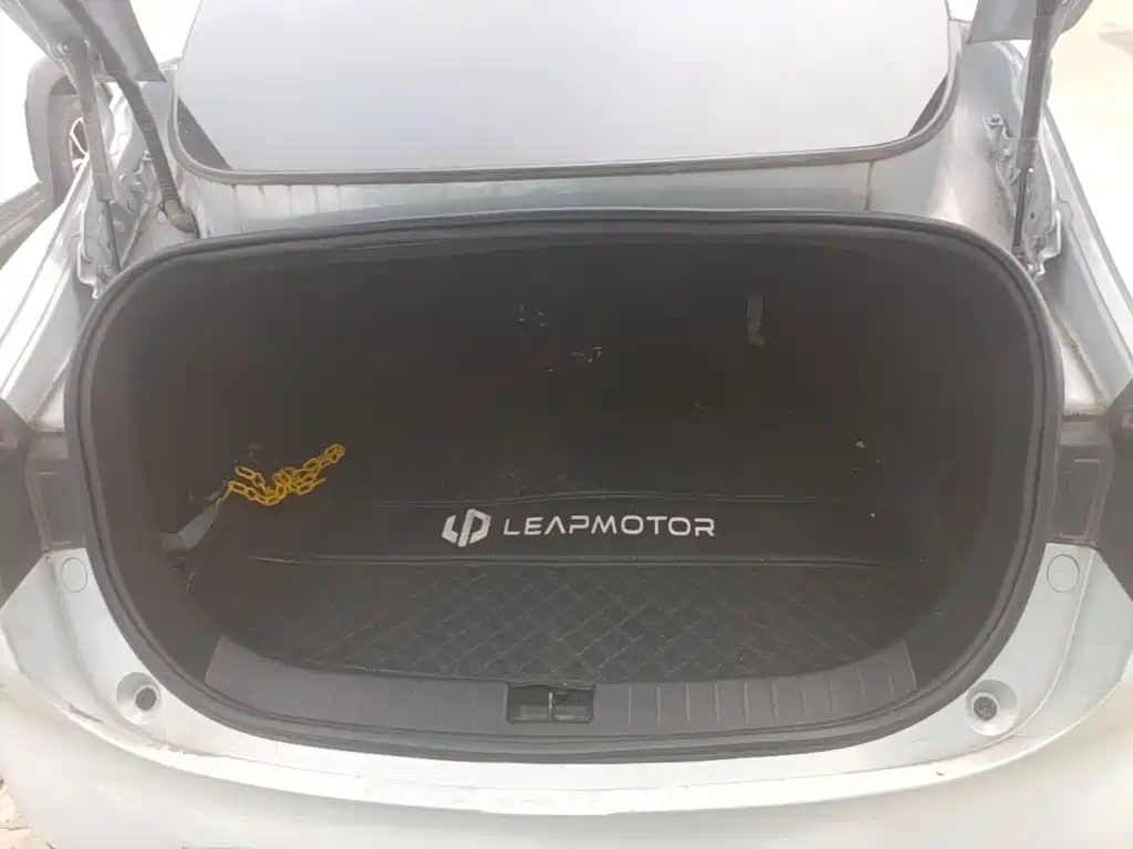 Leapmotor Leapmotor C01 — миниатюра 19