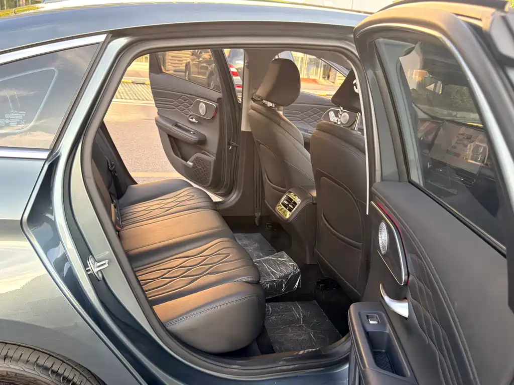 Chery Arrizo 8 PRO — миниатюра 13