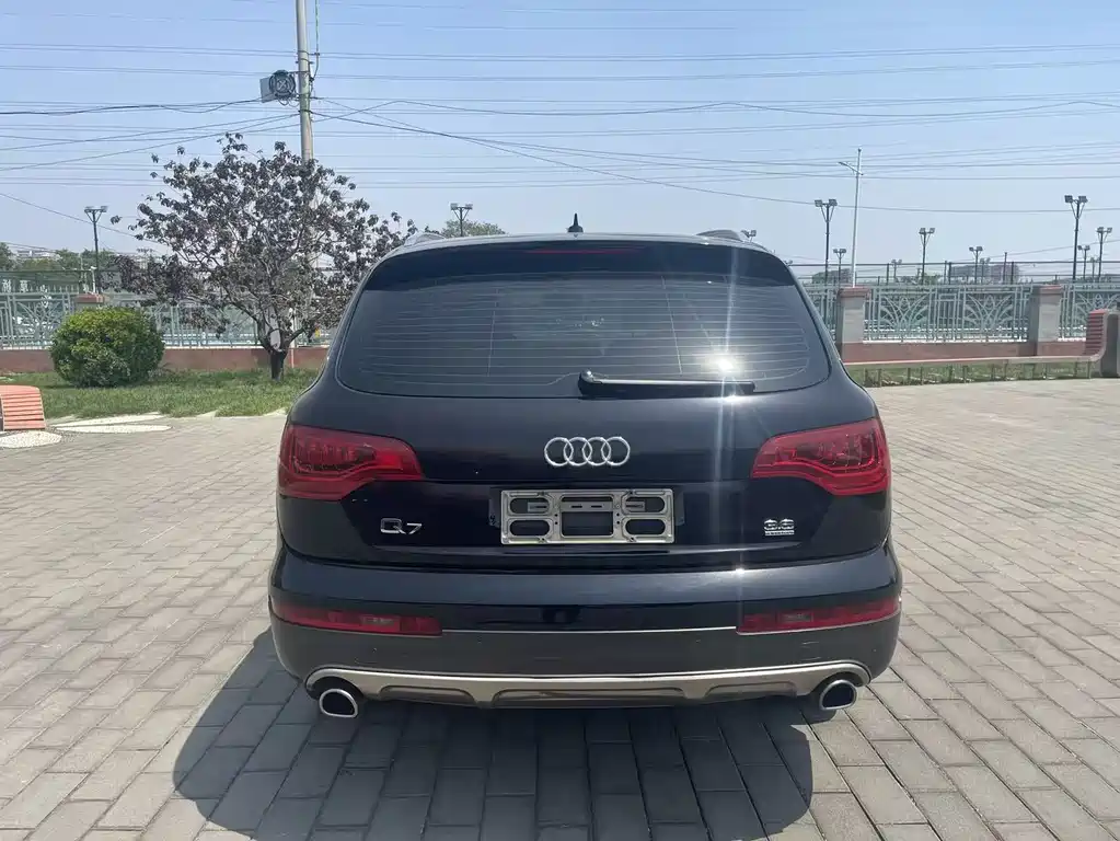 Audi Q7 2010 3.6 FSI quattro Luxury