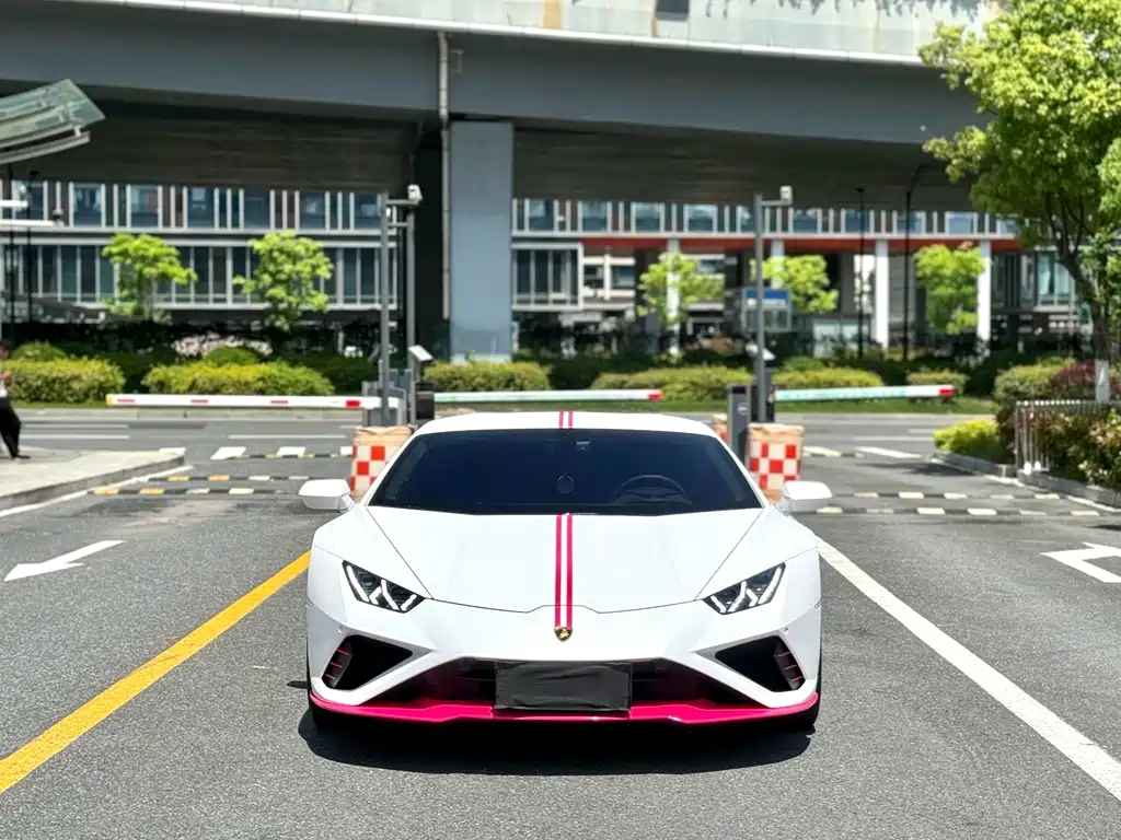 Lamborghini Huracán 2021