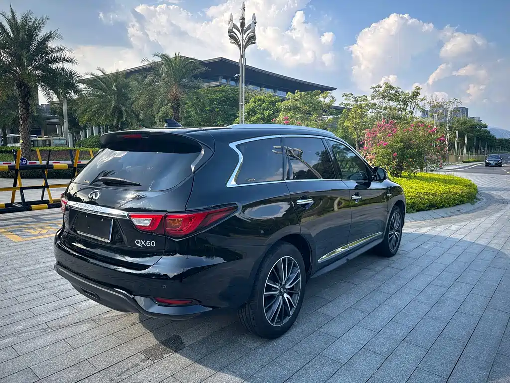 Infiniti QX60 (Import) — миниатюра 14