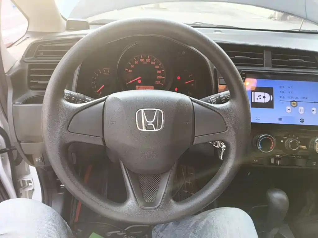 Honda Fit — миниатюра 11