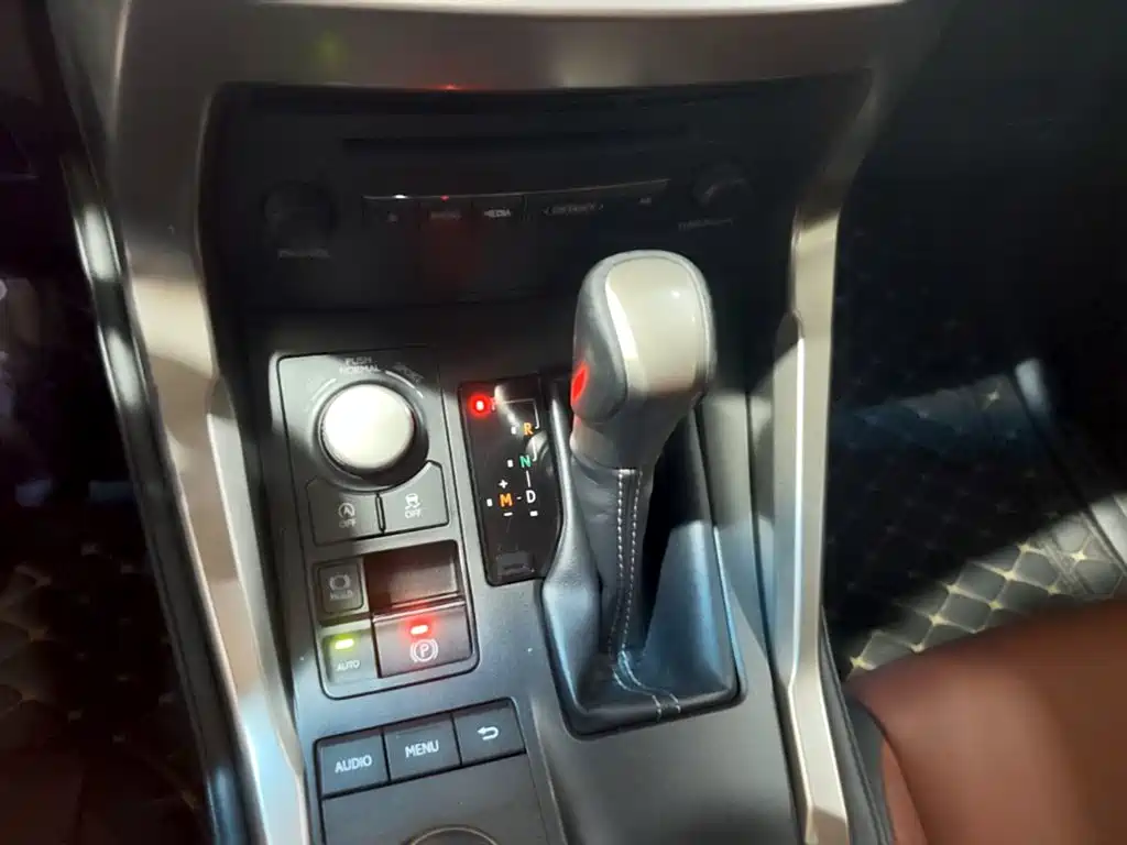 Lexus NX — миниатюра 14