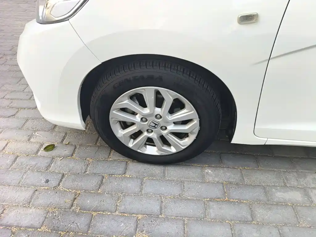 Honda Fit — миниатюра 23