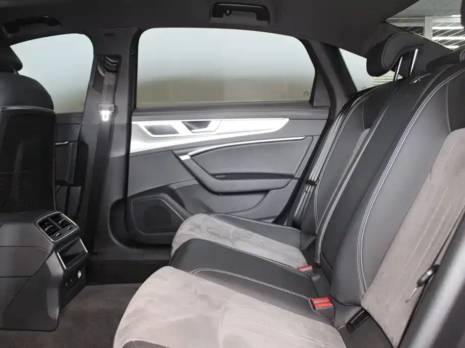 Audi A6L — миниатюра 8