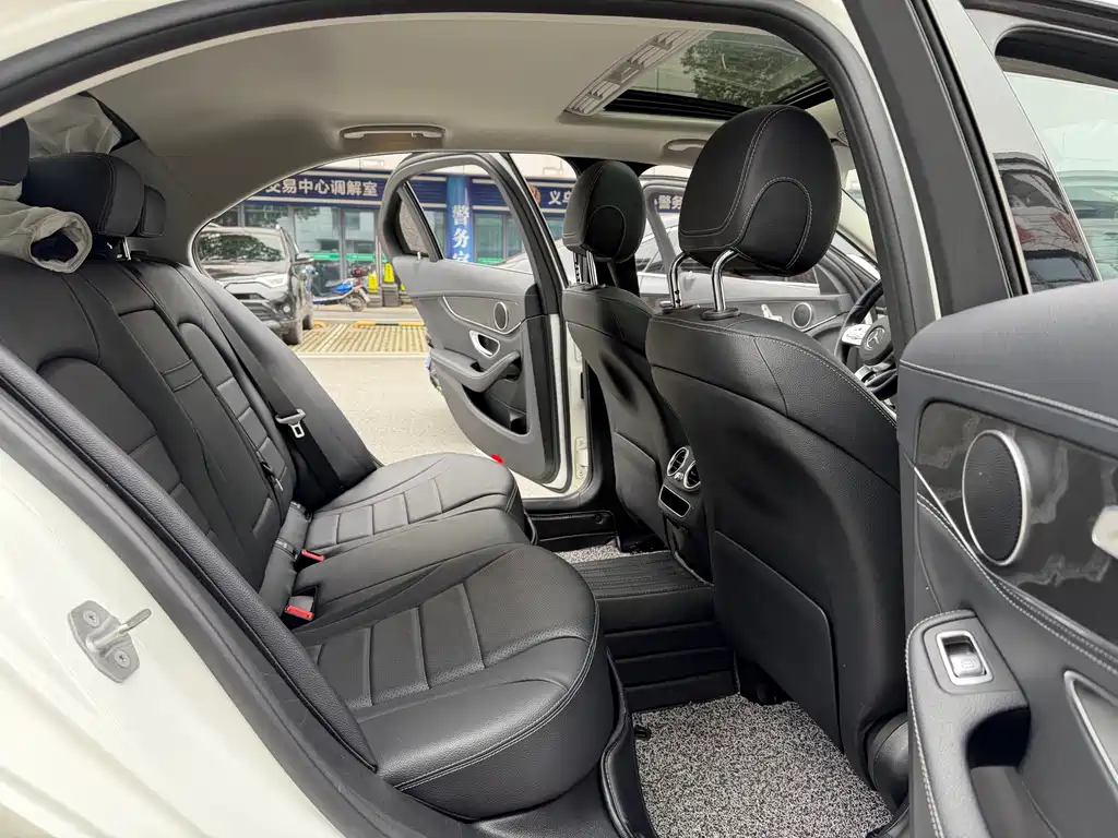 MERCEDES-BENZ C CLASS