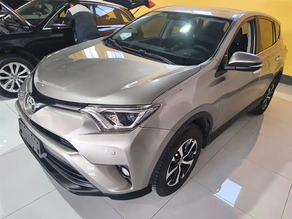 Toyota RAV4 2017