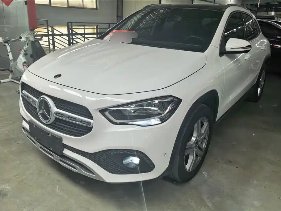 Mercedes-Benz GLA 2021