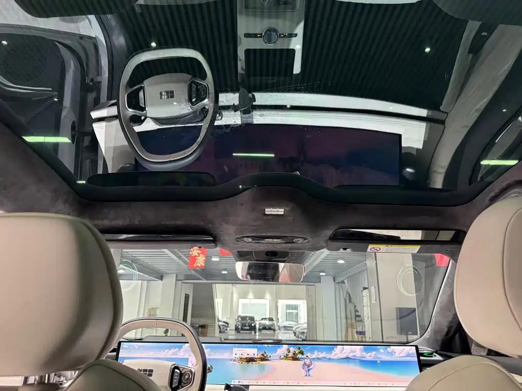 GEELY GALAXY GALAXY E8