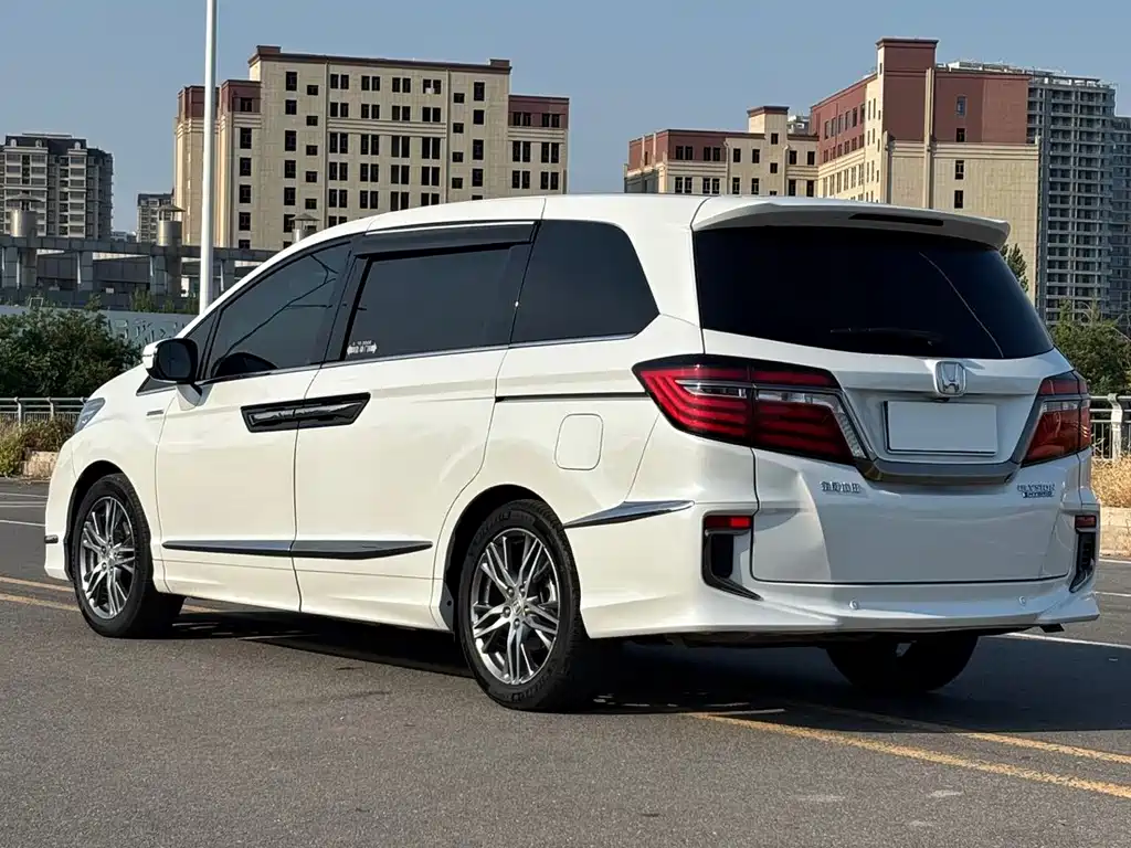 Honda Elysion — миниатюра 15
