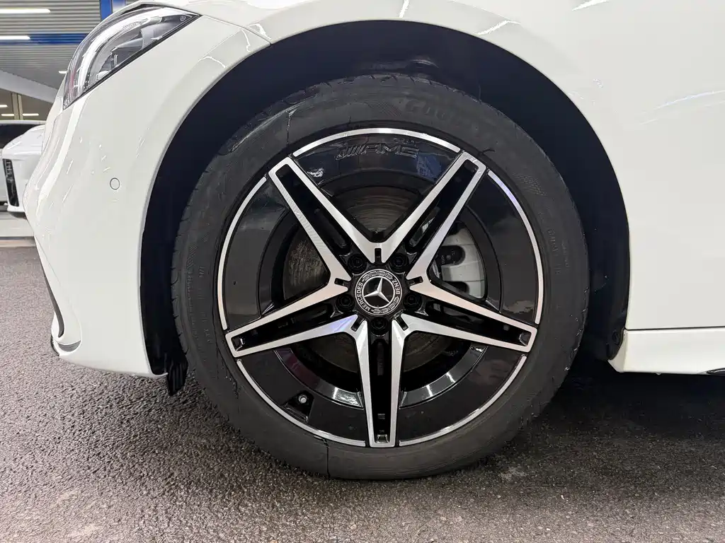 Mercedes-Benz C-Class — миниатюра 5
