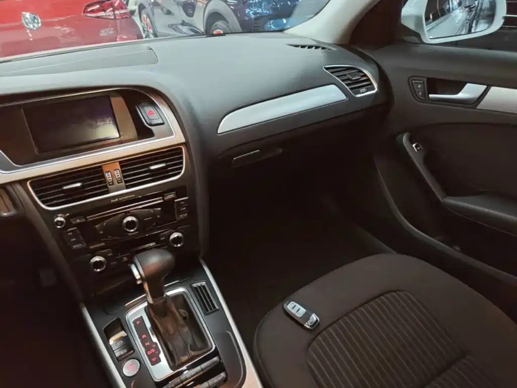 Audi A4L — миниатюра 13