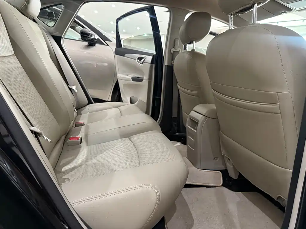Nissan Sylphy — миниатюра 5