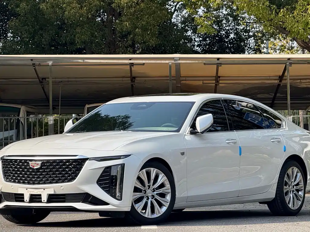 CADILLAC CT6